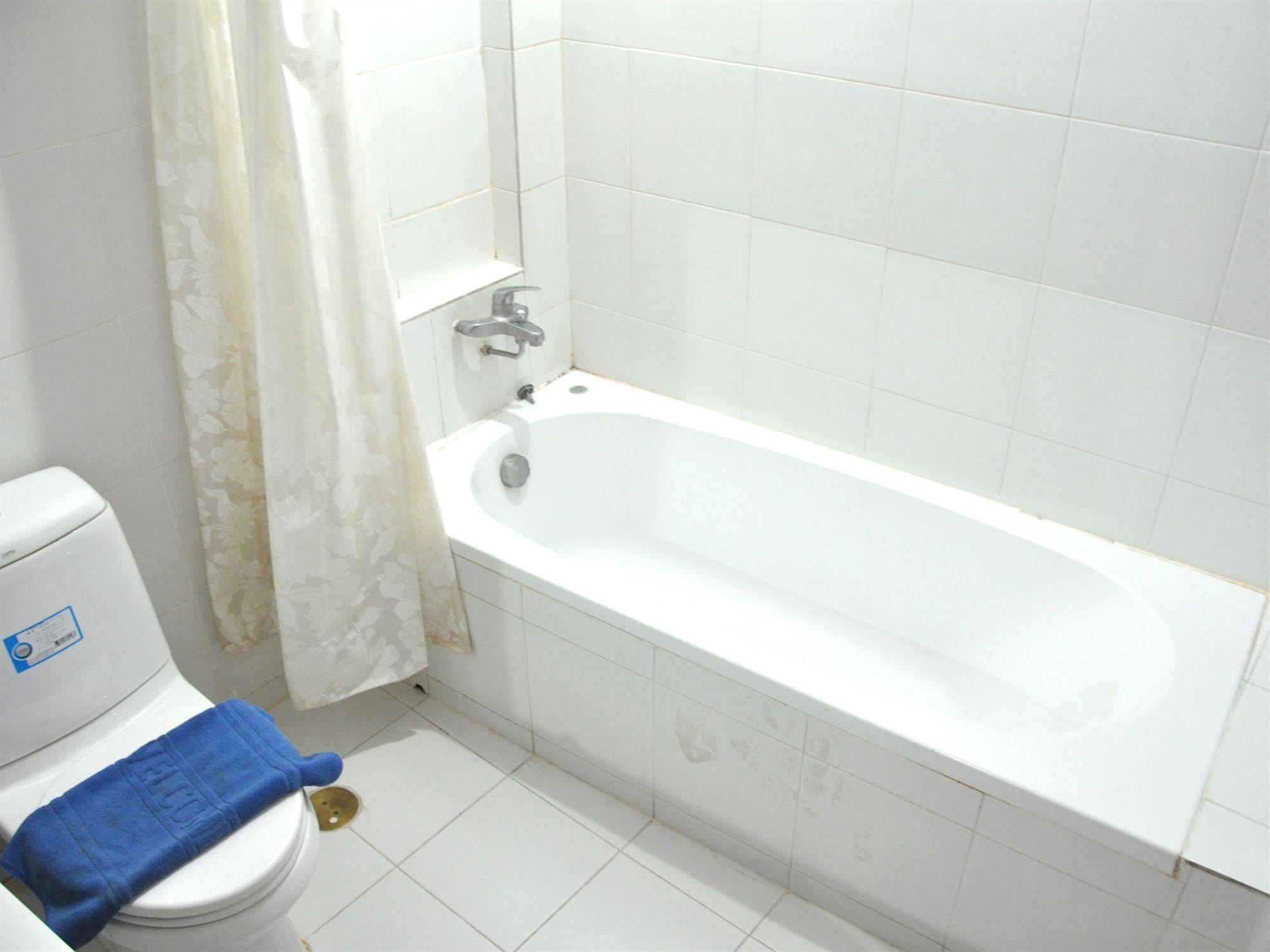 Highfive Guest House Pattaya Exterior foto